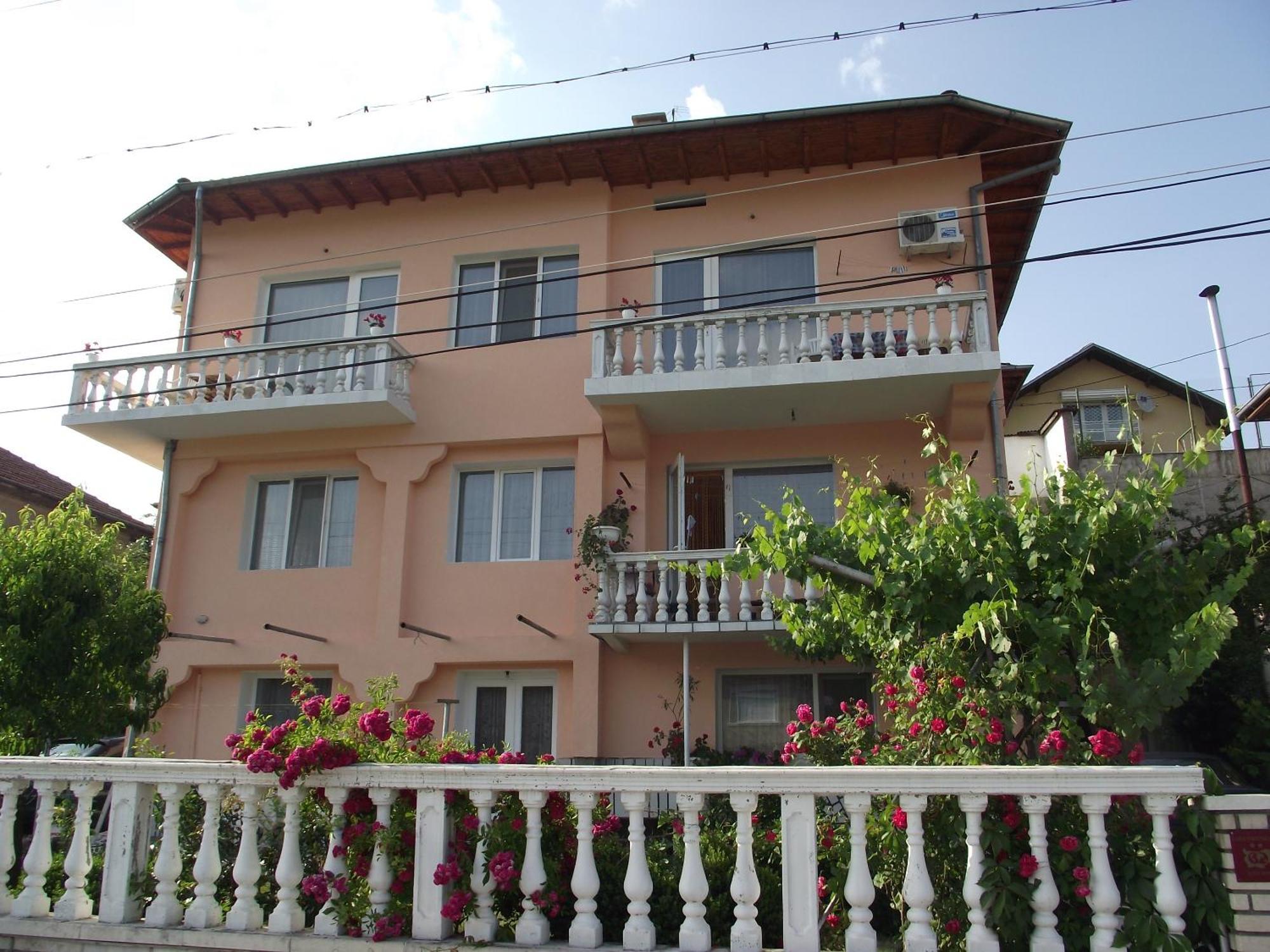 Family Hotel Velevi Velingrad Exteriör bild